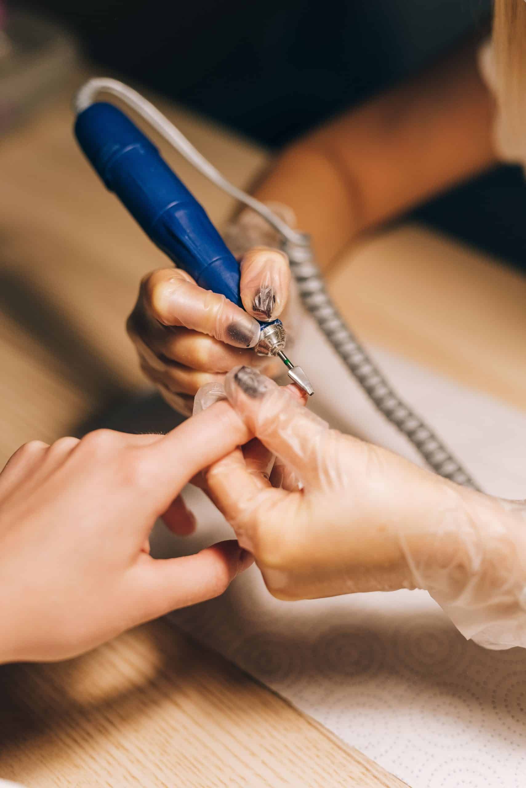 Positioning matters: the e-file close to where nail dust is actually created